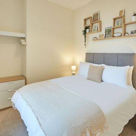 Host & Stay - South Cliff Apartment Scarborough Ngoại thất bức ảnh